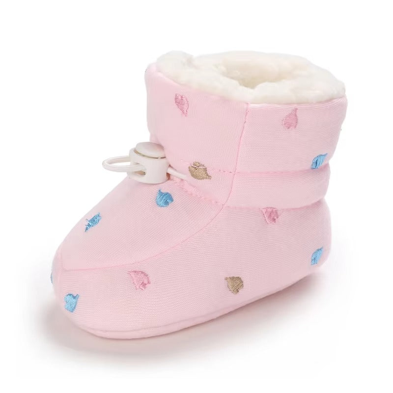 Fleece-Lined Baby Winter Booties with Heart Pattern, Non-Slip Sole, 0-18 Months, Pink