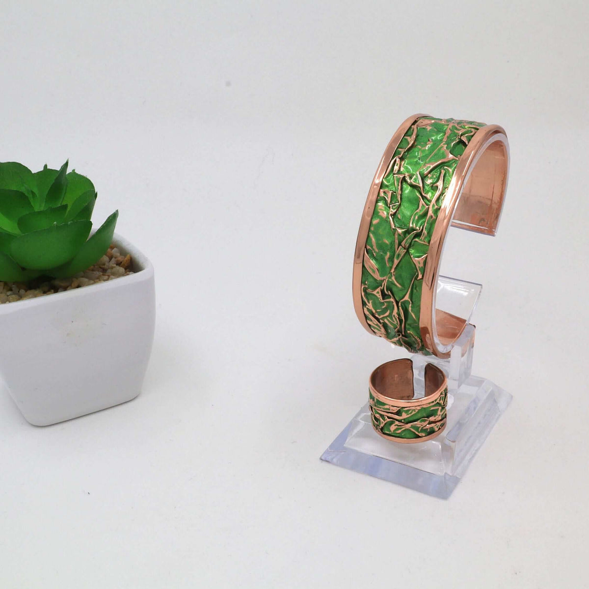 Side angle of complete green wrinkled copper jewellery set