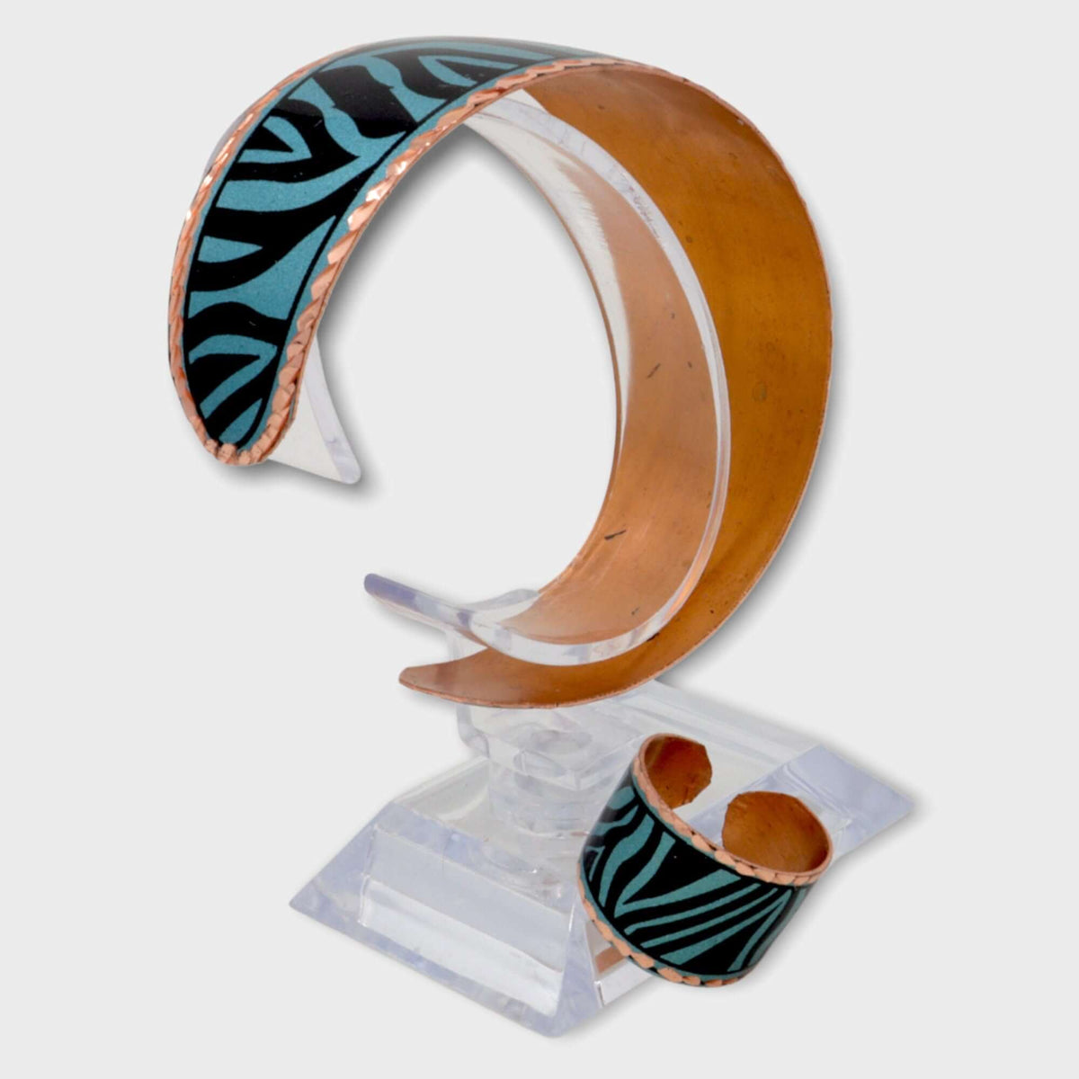 Side angle of adjustable turquoise copper ring and bracelet set